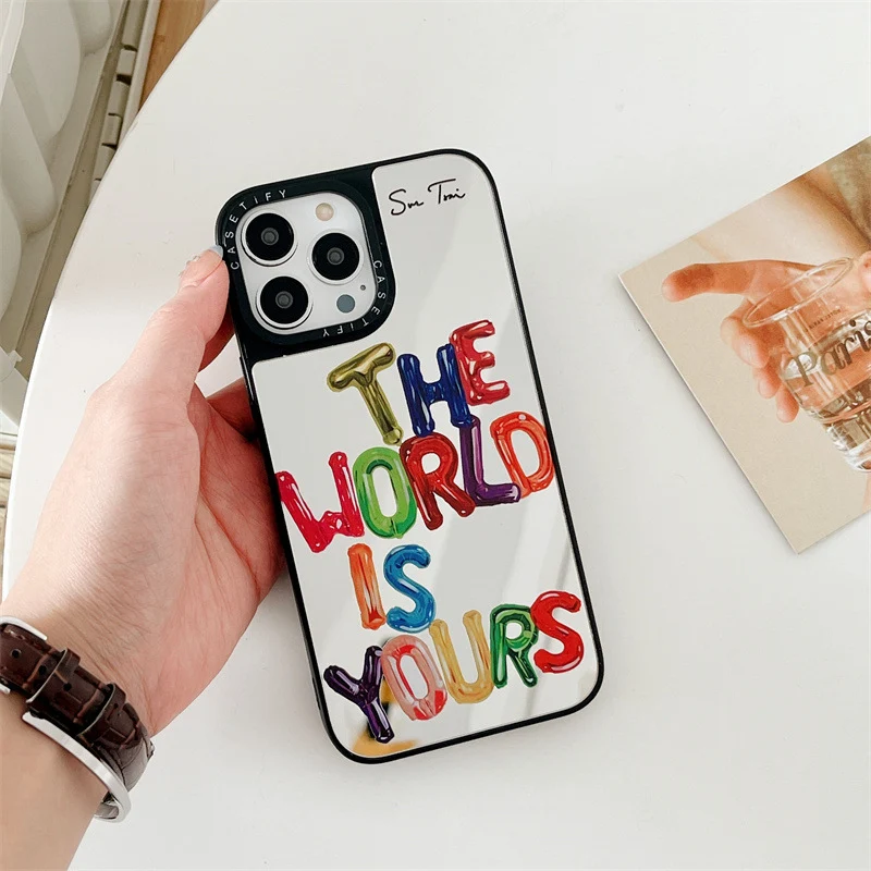 Title 6, Capa de celular com grafite, amor e borboleta. ...