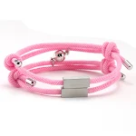 Pulseiras de casal com letras ajustáveis e imãs. Personalize com seus nomes, celebre o amor e a conexão. Presente perfeito para casais. — foto 21