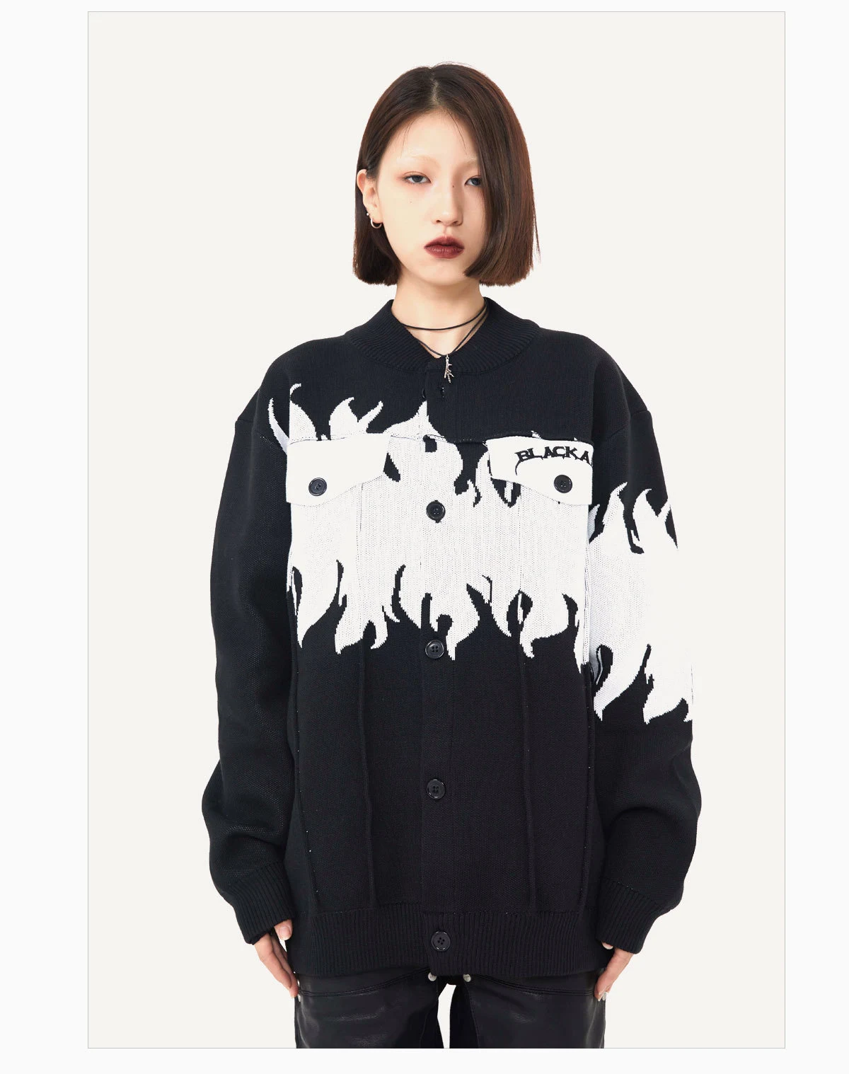 Street Retro Flame Color Matching Guochao Sweater offers a stylish urban look with vibrant colors and comfortable fit. P — photo 2