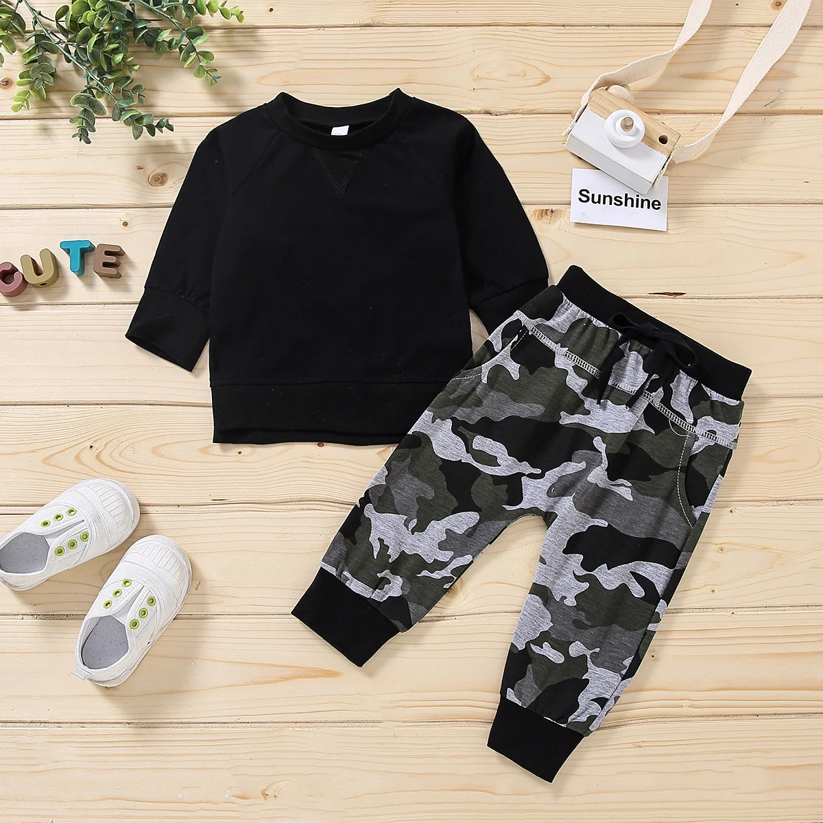 Conjunto de suéter de manga longa e calças de duas peças, para um visual confortável e elegante. Ideal para diversas ocasiões. — foto 7
