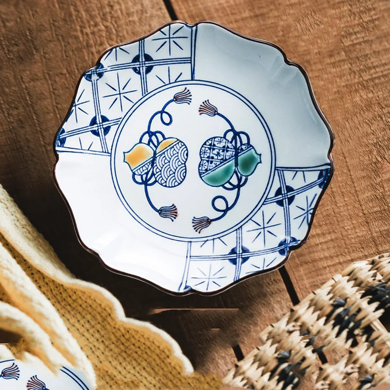 Court Style Red Plate Engagement Pastry Plate – Showcase your treats elegantly. Perfect for cakes and desserts with a fe — photo 5