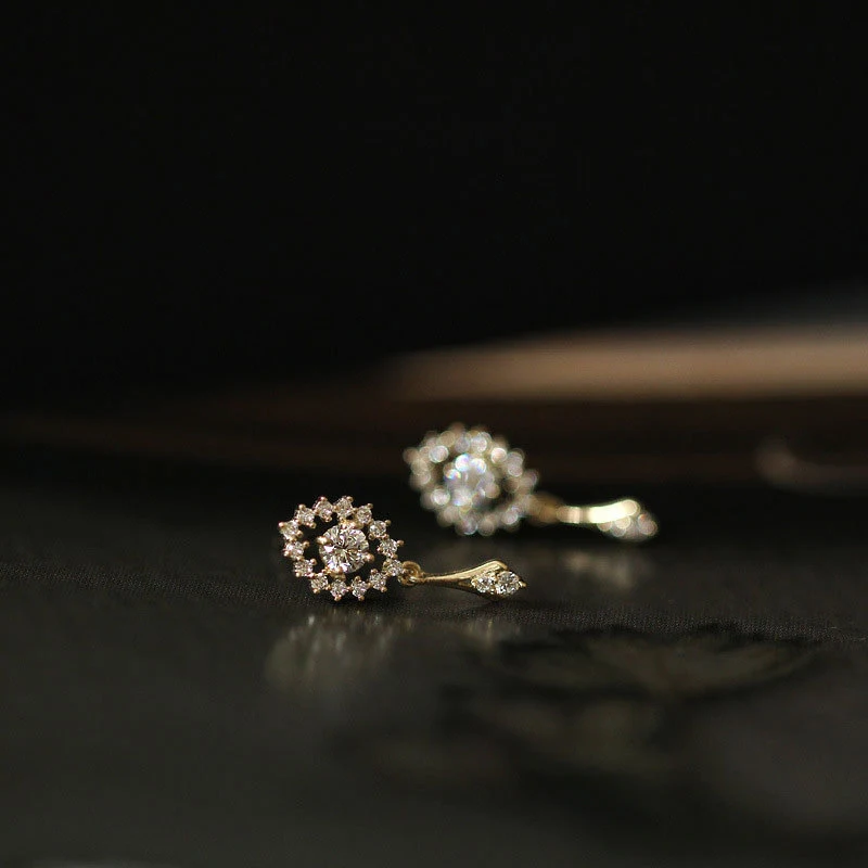 Aretes de mujer S925 de plata de ley con circonitas, elegantes y retro, perfectos para añadir un toque de sofisticación a tu look. — foto 3