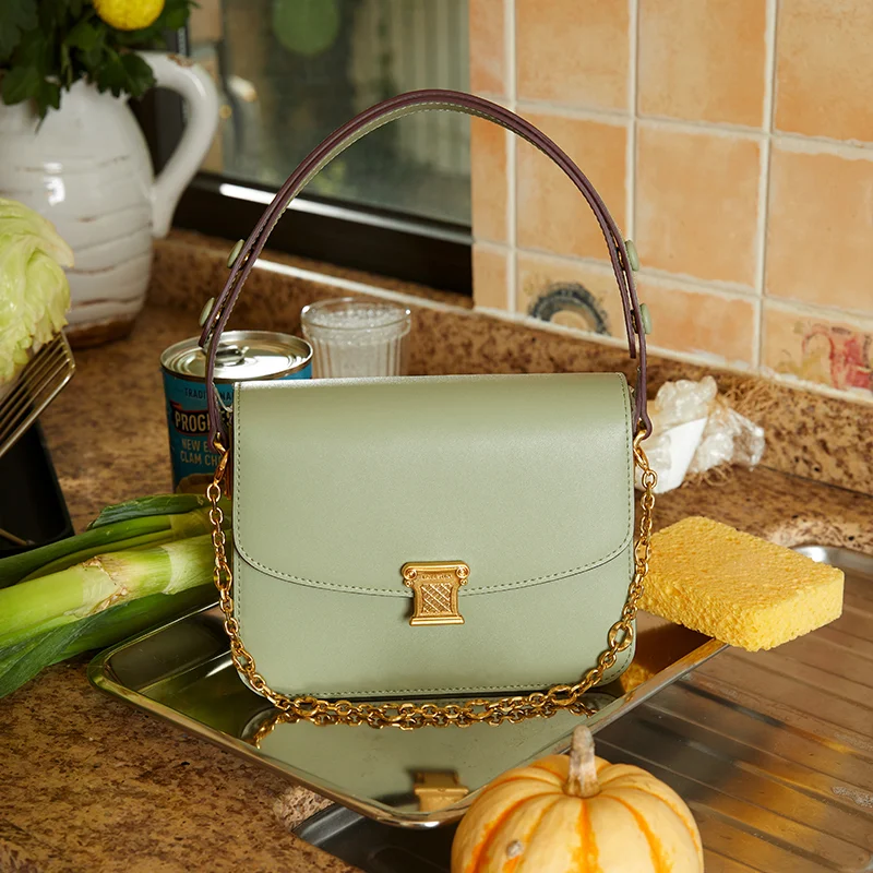 Bolsa Pequena Quadrada Crossbody de Um Ombro, ideal para carregar seus essenciais com estilo e praticidade. Perfeita para o dia a dia! — foto 1