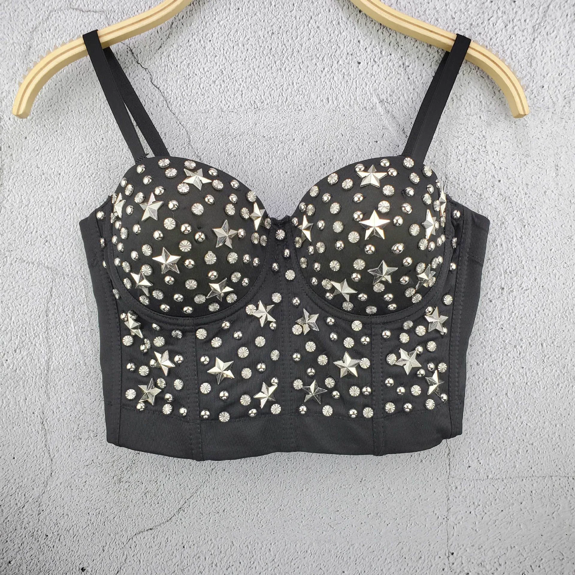 European and American women's underwear bra without underwire. Experience ultimate comfort and support with this wire-fr — photo 4