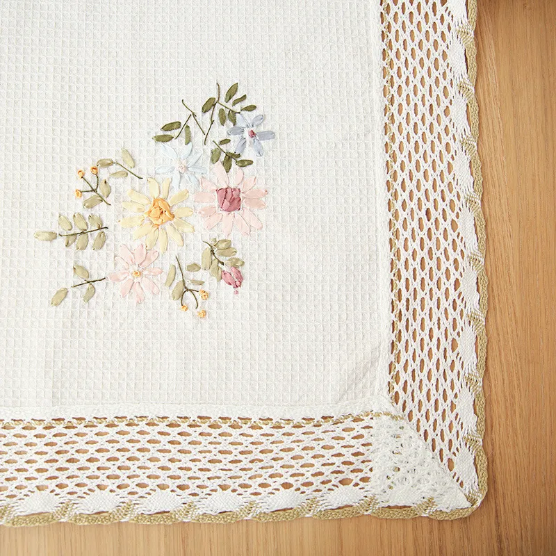 Floral cotton fabric tablecloth, perfect for dining or entertaining. Protect and beautify your table with a touch of ele — photo 6