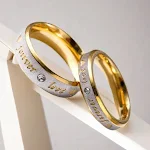 Anel de aço inoxidável, diamantes e titânio. Design resistente e elegante para homens e mulheres. Ideal para uso diário e presente. — foto 2