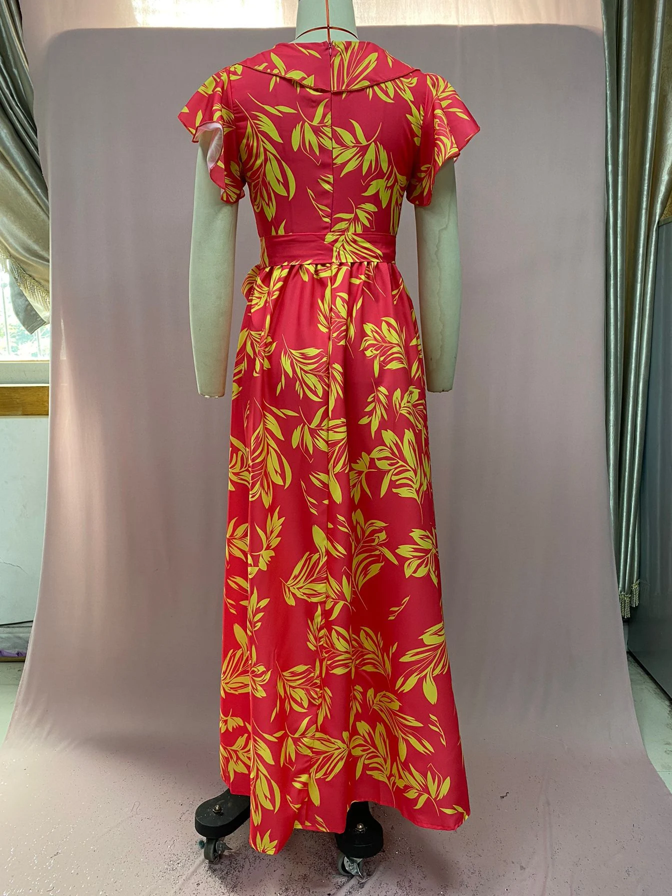 Title 15, Puff Sleeve Leaves Waist-tight Split Dress