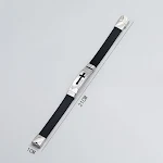 Pulseira masculina casual de aço inoxidável com cruz, moderna e resistente. Um acessório elegante para homens, ideal para uso diário, design marcante. — foto 3