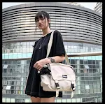 Bolsa Mensageiro Estudantil Funcional de Grande Capacidade Estilo Hong Kong Unissex e Trendy para o Campus Perfeita para Estudantes — foto 4