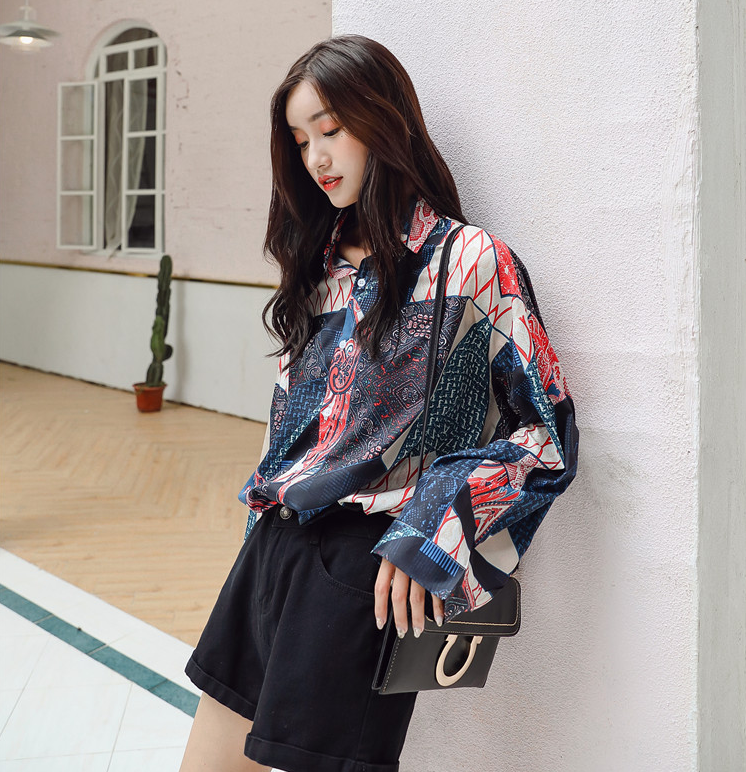 Loose printed shirt for men, perfect for casual wear and summer. Comfortable and stylish, offering a relaxed fit and uni — photo 5