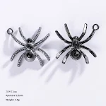 Enfeites vintage de aranha, vento, caveira e cruz pendurados. Adicione um toque gótico único. Ideal para presentear. — foto 15