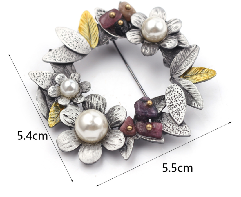Title 5, Broche de coroa de pérolas vintage clássico. Ad...