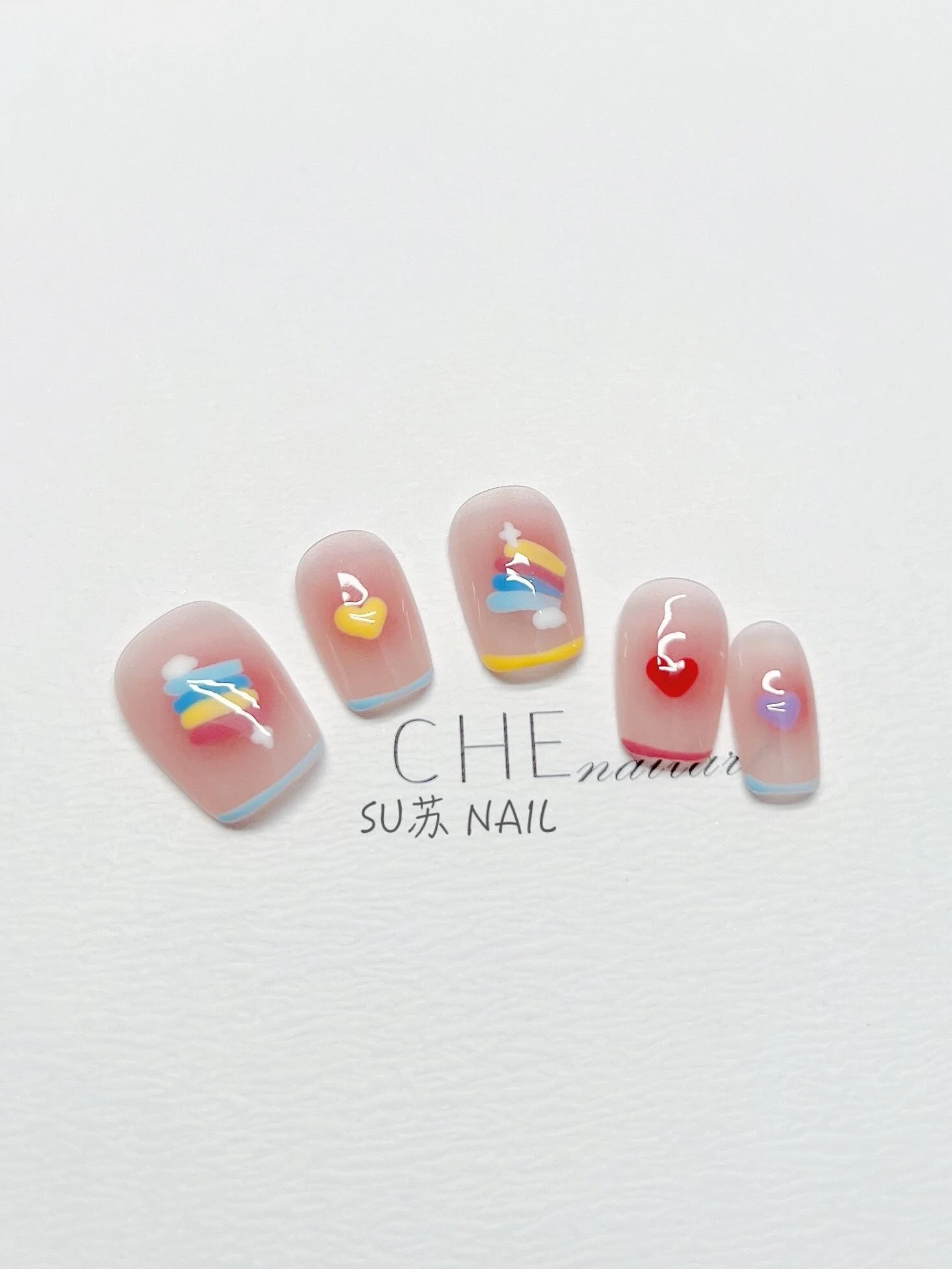 Unhas Rainbow Candy Wear personalizadas e artesanais. Crie um visual vibrante e único com estas unhas incríveis e sob medida. — foto 2