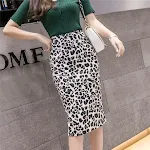 Saia lápis midi com fenda para mulheres, modelo cintura alta e corte que valoriza o quadril. Perfeita para um visual sofisticado e moderno. — foto 4