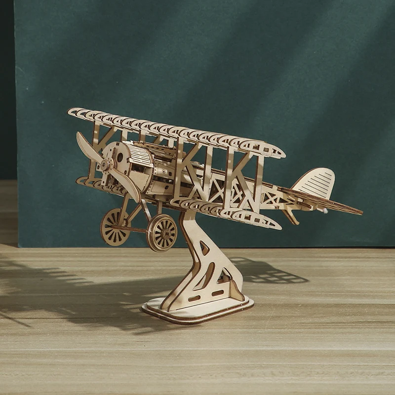 Creative assembly desktop decoration airplane model. Enjoy building this fun, detailed and elegant model to decorate you — photo 5