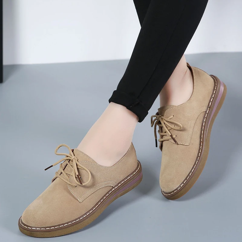 Britse casual schoenen van klein leer met platte zool, comfortabel en stijlvol voor dagelijks gebruik. Ideaal voor een casual en modieuze look. — foto 1