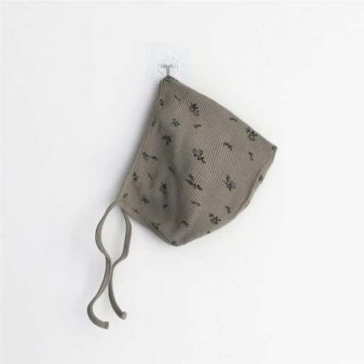 Title 2, Macacão triangular estampado para bebês com bol...