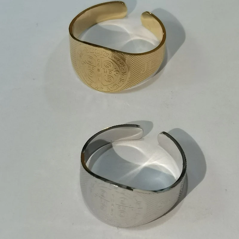 Anel Cruz Ajustável Simples para Homem, Acessório de Moda Masculina Elegante e Versátil, Perfeito para o Dia a Dia e Looks Modernos — foto 2
