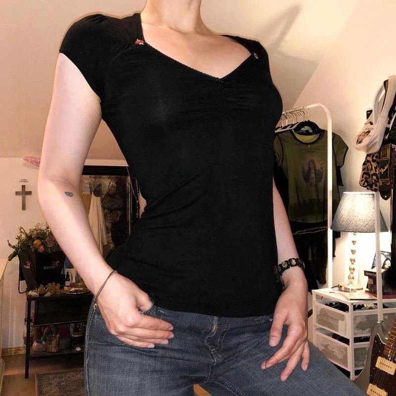 Title 2, Womens solid color sleeveless slim casual t-sh...