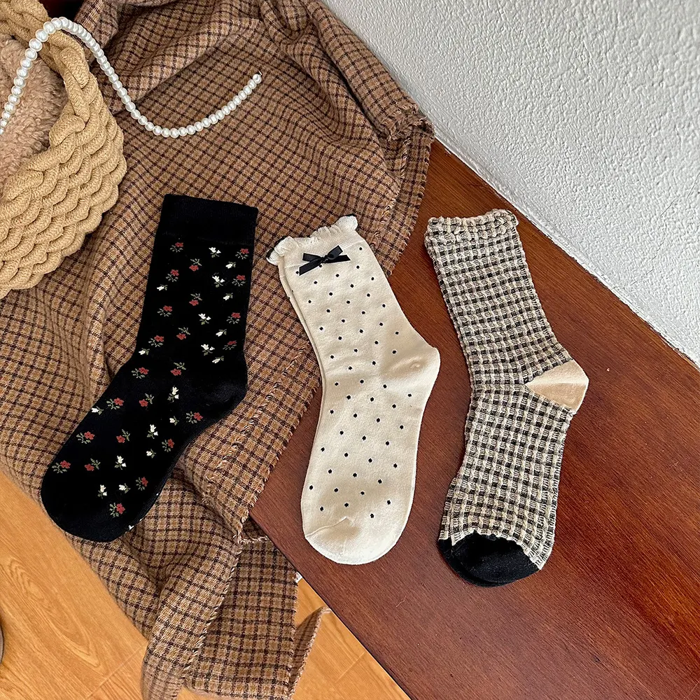 Title 2, Stereo Bow Socks Womens Mid Tube Stockings