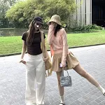 Bolsa Quadrada Prata com Laço para Mulher Moda Simples. Compacta e charmosa, perfeita para complementar seu look com um toque de sofisticação. — foto 2