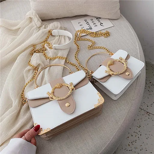 Title 13, Western style small square handbag, a chic and ...