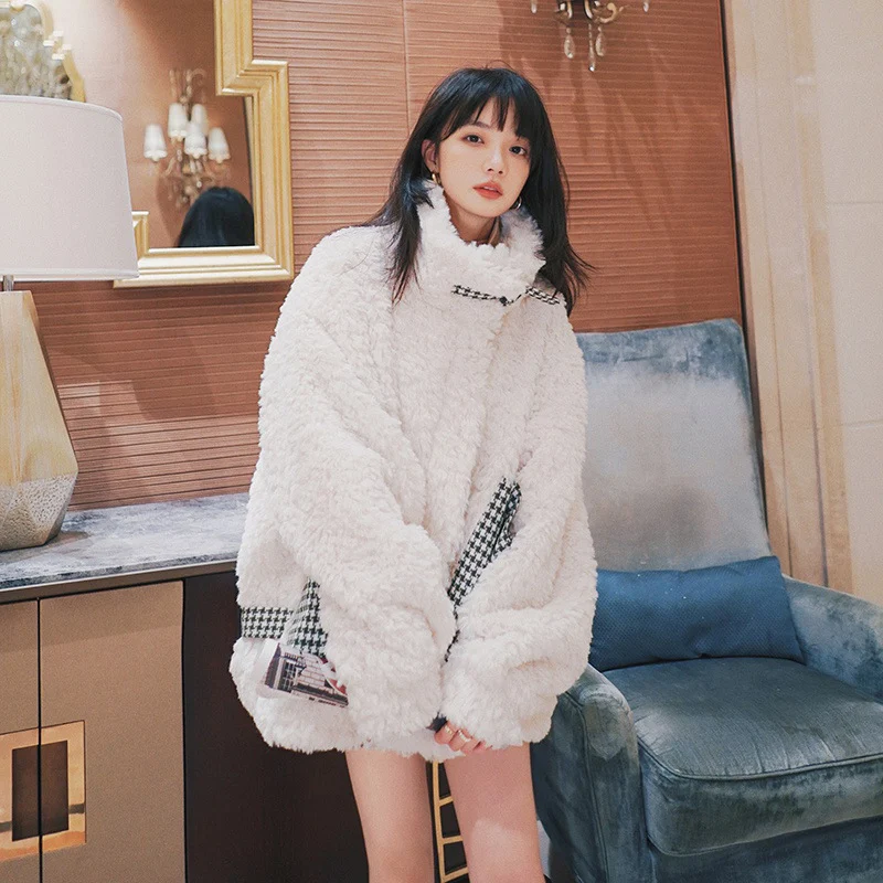 Autumn and Winter Thick Fur Lamb Plush Jacket Warm and stylish women's faux fur coat. Perfect for cold weather, soft and — photo 4
