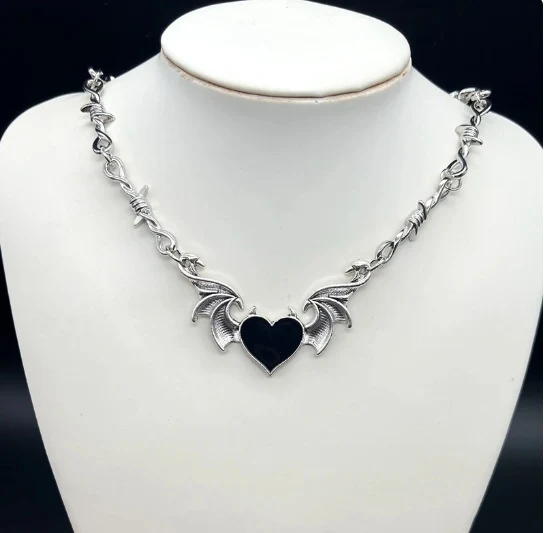 Acessórios para Ornamentos DIY Feitos à Mão Colar de Morcego de Terror Criativo Crie joias personalizadas e assustadoramente originais — foto 1