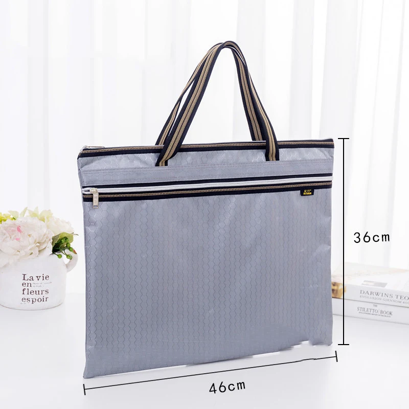 Student Portable Drawing Board Storage Bag. Protect and transport your artwork with ease and convenience. Ideal for arti — photo 2