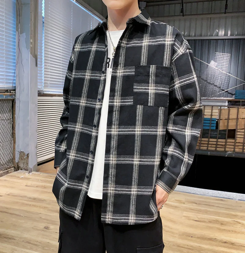 Camisa xadrez masculina com mangas de crescimento, ajuste confortável e estilo casual para uso diário. — foto 2