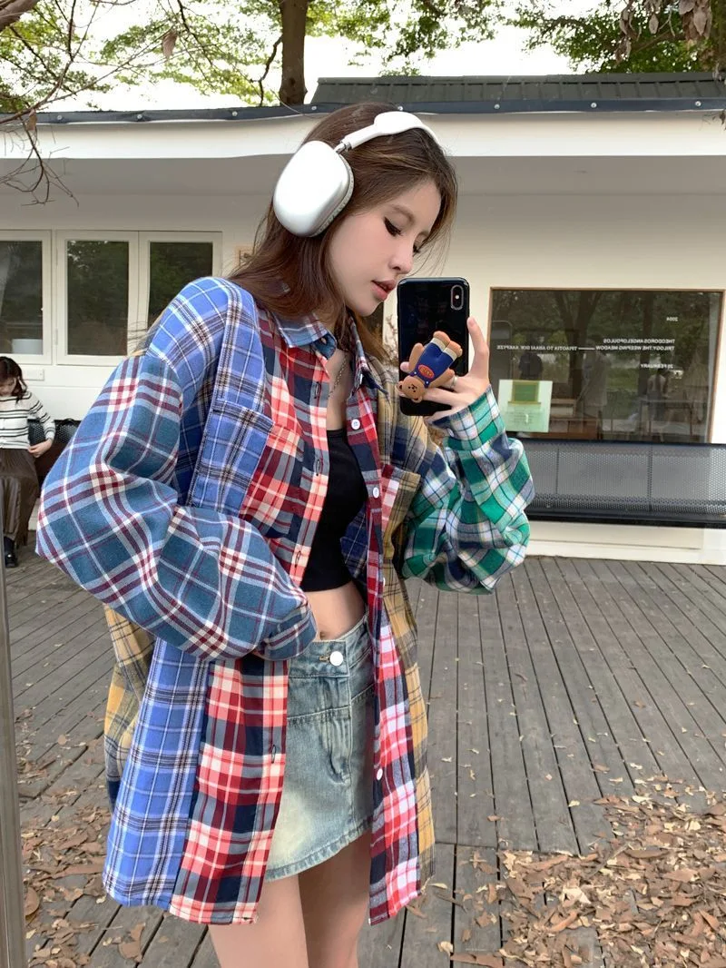 Camisa superior de mujer con costuras a cuadros estilo retro de Hong Kong, perfecta para un look elegante y casual, ideal para cualquier ocasión. — foto 2