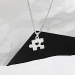 Colar de Amor com Quebra-Cabeça Geométrico para Casais, Design Simples e Fashion, Presente Ideal para Celebrar o Amor e a União. — foto 5