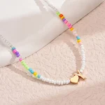 Colar com 26 letras de miçangas coloridas, personalize seu visual. Crie um colar único com iniciais e contas. Perfeito para presentear. — foto 3