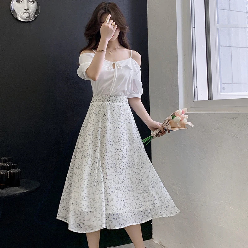 Vestido Camisola Ombro a Ombro Estampado com Cintura Marcada. Perfeito para um visual elegante e fresco em diversas ocasiões. — foto 3