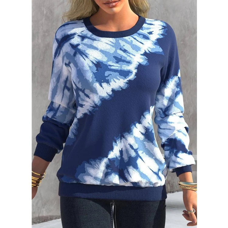 Felpa donna casual con stampa tie-dye, scollo a giro e maniche raglan. Vestibilità ampia e comoda per un look rilassato. — foto 1