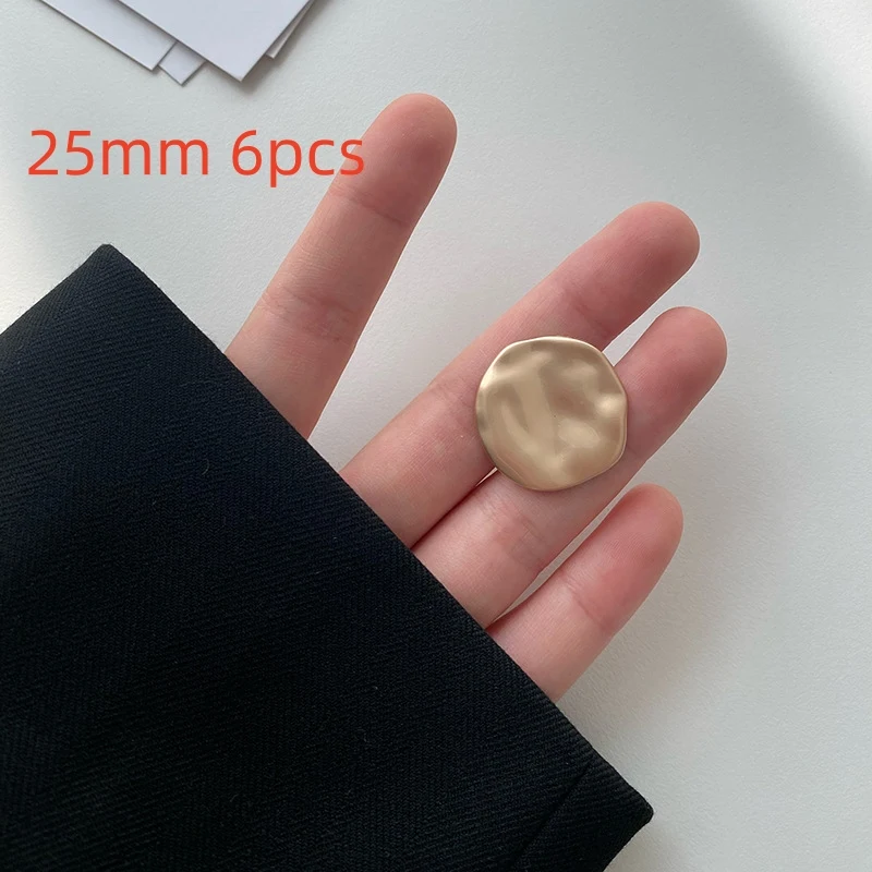 Irregular Shishi Electroplating Hand Sewing Button. Enhance your garments with this durable, stylish, and easy-to-use bu — photo 9