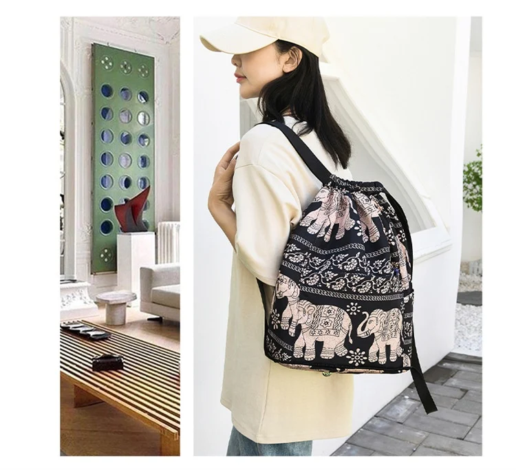 Mochila dobrável de nylon com impressão e grande capacidade para fitness. Armazene tudo com praticidade e leveza. Perfeita para academia e viagens. — foto 5