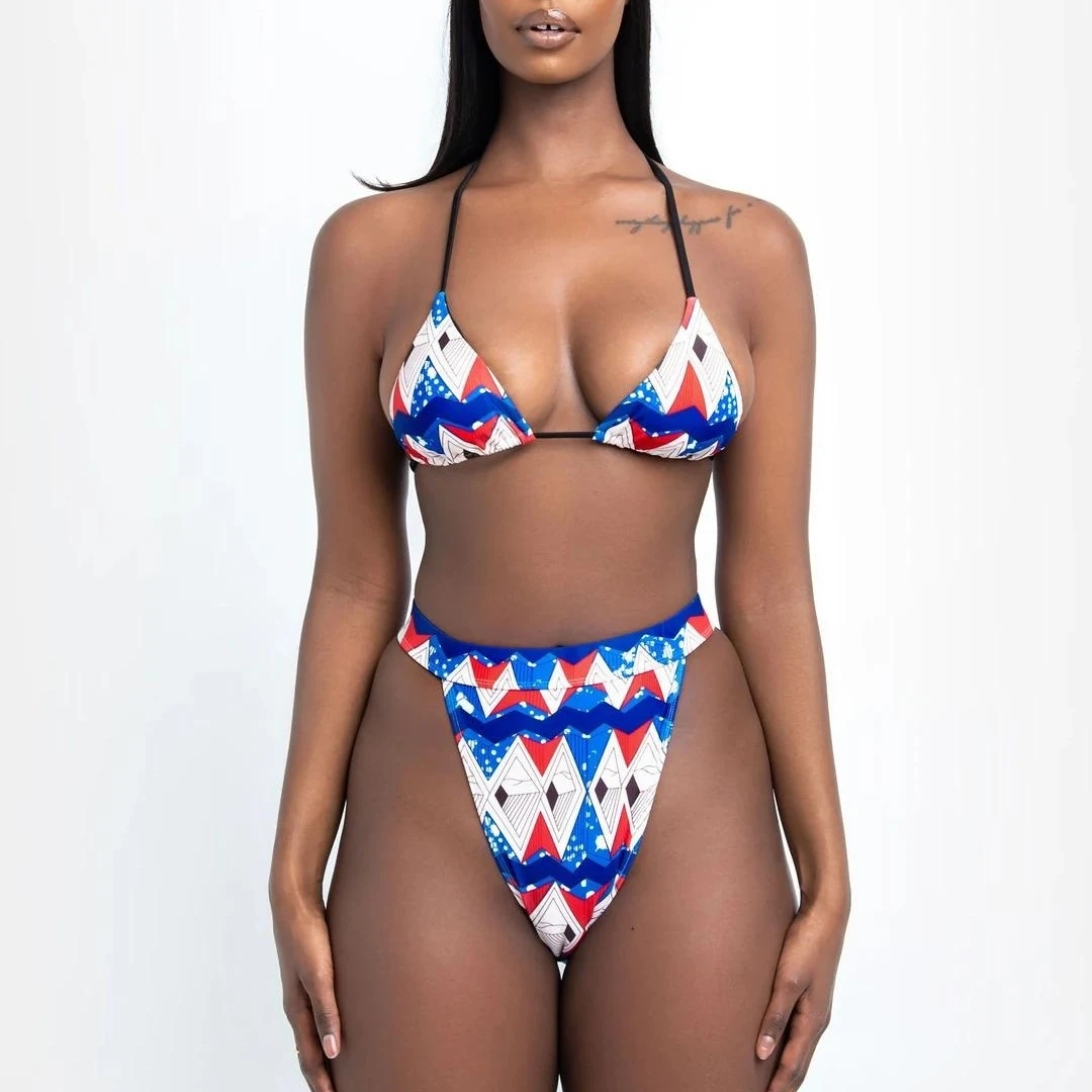 Title 2, Traje de baño bikini con blusa dividida para re...