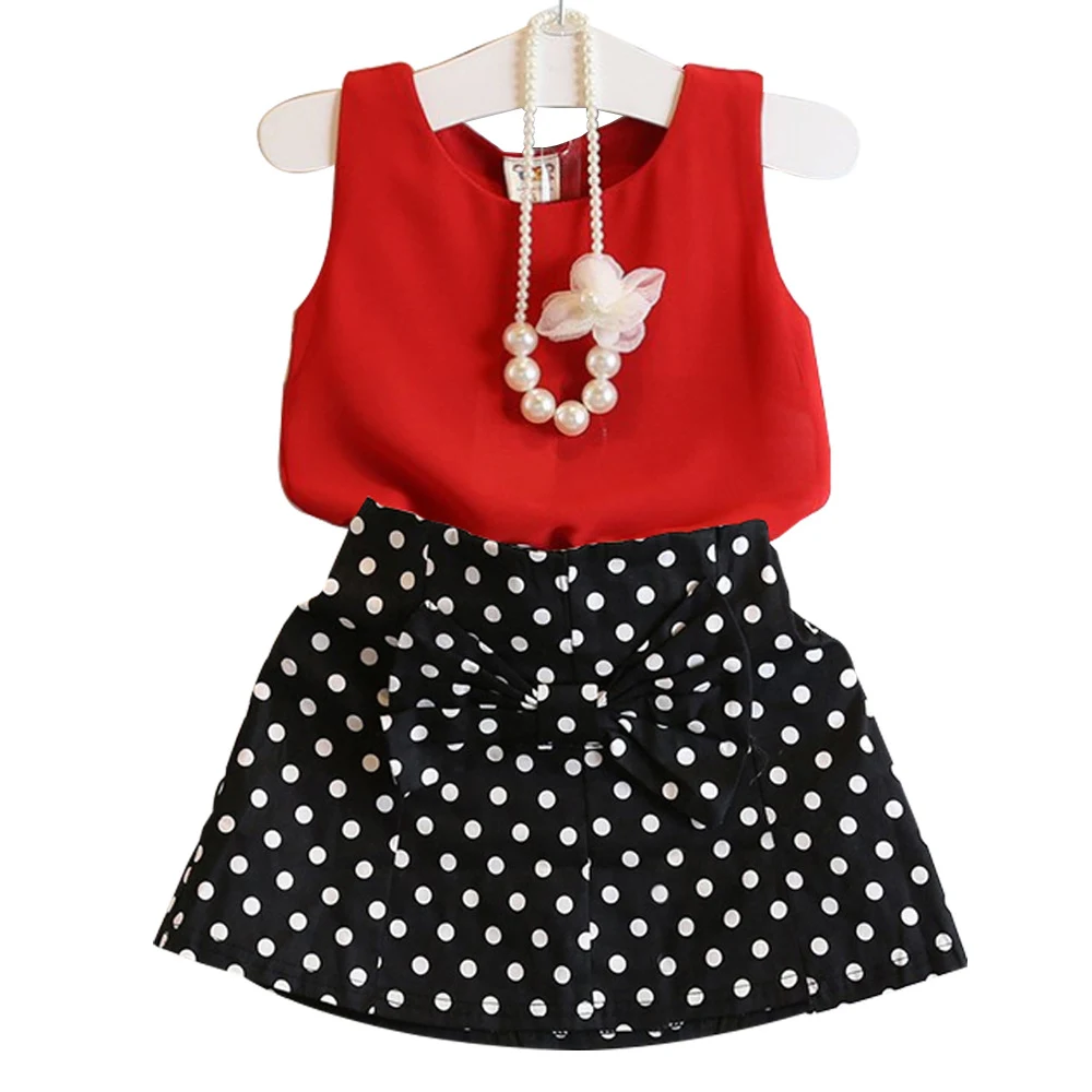 Conjunto de chiffon com bolinhas para meninas no verão. Top de chiffon e saia combinando, sem colar, perfeito para um visual elegante. — foto 4