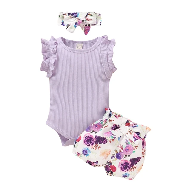 Conjunto de roupas para bebê recém-nascido com manga curta, macacão e shorts com laço, ideal para conforto e frescor no verão. — foto 1