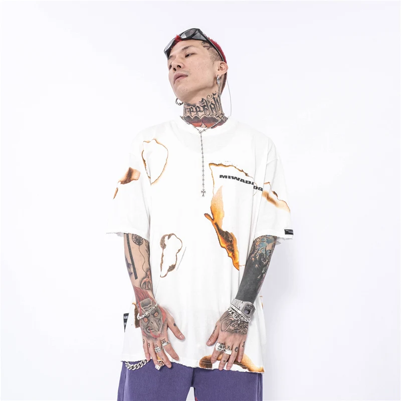 T-shirt da uomo High Street National Tide a maniche corte con stampa fiamme, per un look moderno e alla moda. — foto 1