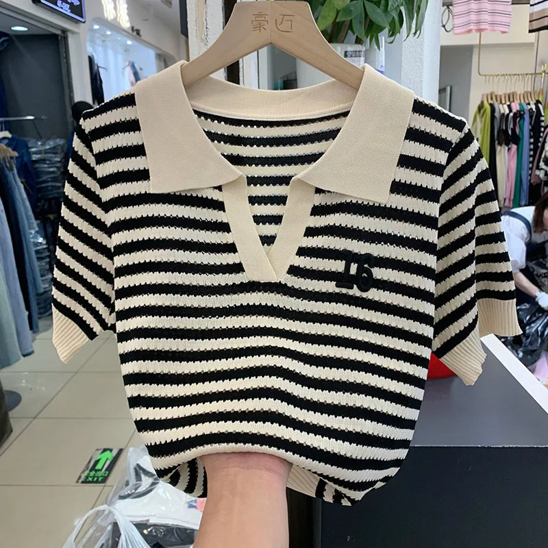 Men's Lapel Contrast Color Polo Ice Silk Top. Stay cool and stylish with this breathable top, perfect for warm weather a — photo 5