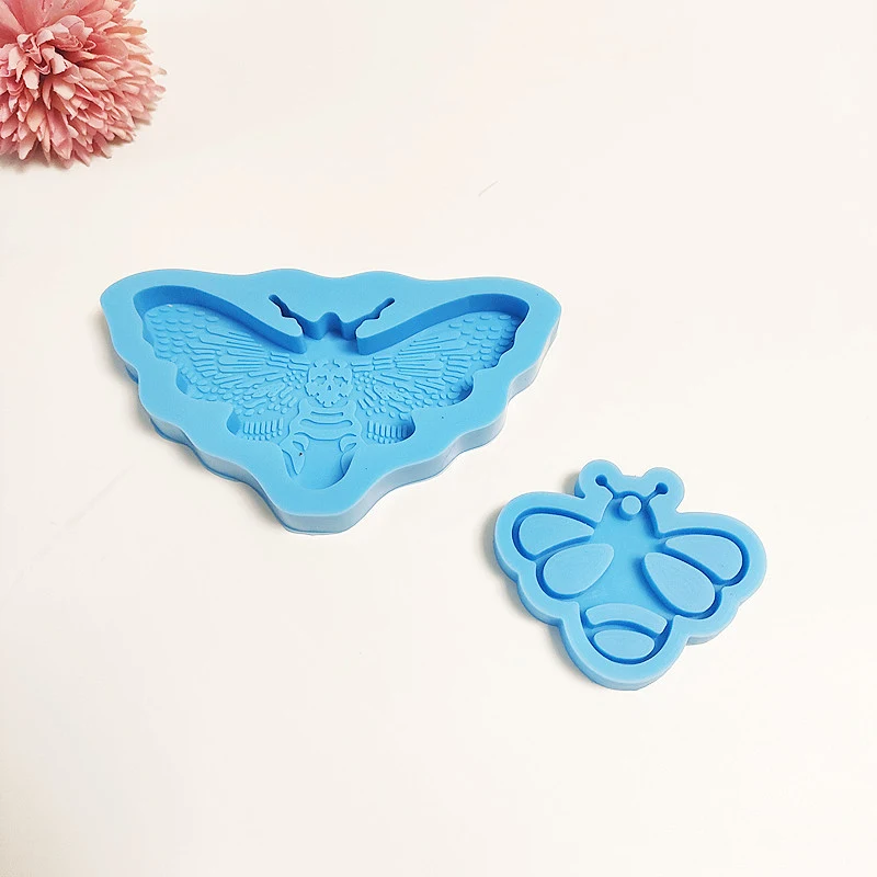 Title 3, Moth DIY Silicone Mold Bee Keychain Pendant. Cr...