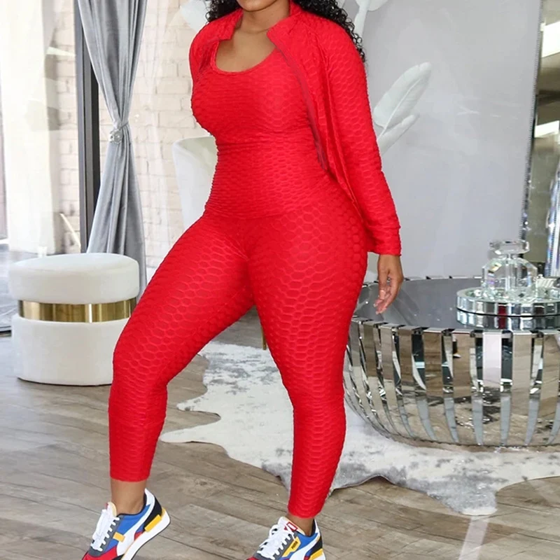 Traje de mujer con chaqueta de manga larga, chaleco y pantalones ideal para un look elegante y versátil, perfecto para cualquier ocasión formal o casual. — foto 1