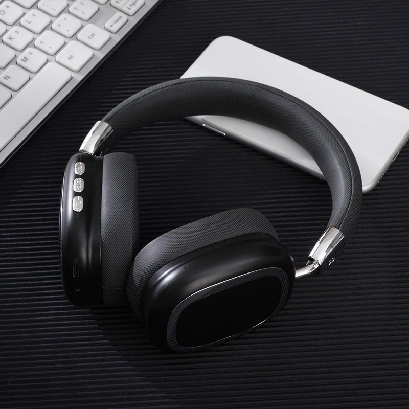Bluetooth headset with ear covering and wireless subwoofer. Experience immersive audio and enjoy wireless freedom with t — photo 5