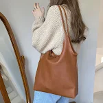 Bolsa de mão de couro PU macio e leve, cor sólida. Perfeita para uso diário, oferece conforto e elegância, ideal para diversas ocasiões. — foto 7