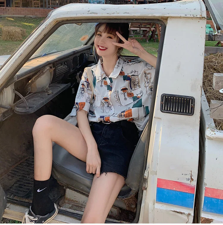 Vintage print dames shirt met korte mouwen, dunne top voor vrouwen, lichtgewicht en comfortabel, perfect voor warme dagen, retro look. — foto 13