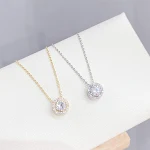 Colar de moda feminino personalizado com círculo de zircônia única. Expresse seu estilo único com este elegante e pessoal acessório. — foto 5