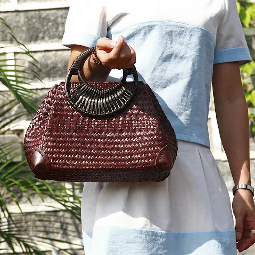 Title 2, Womens straw bag handbag, a stylish summer han...