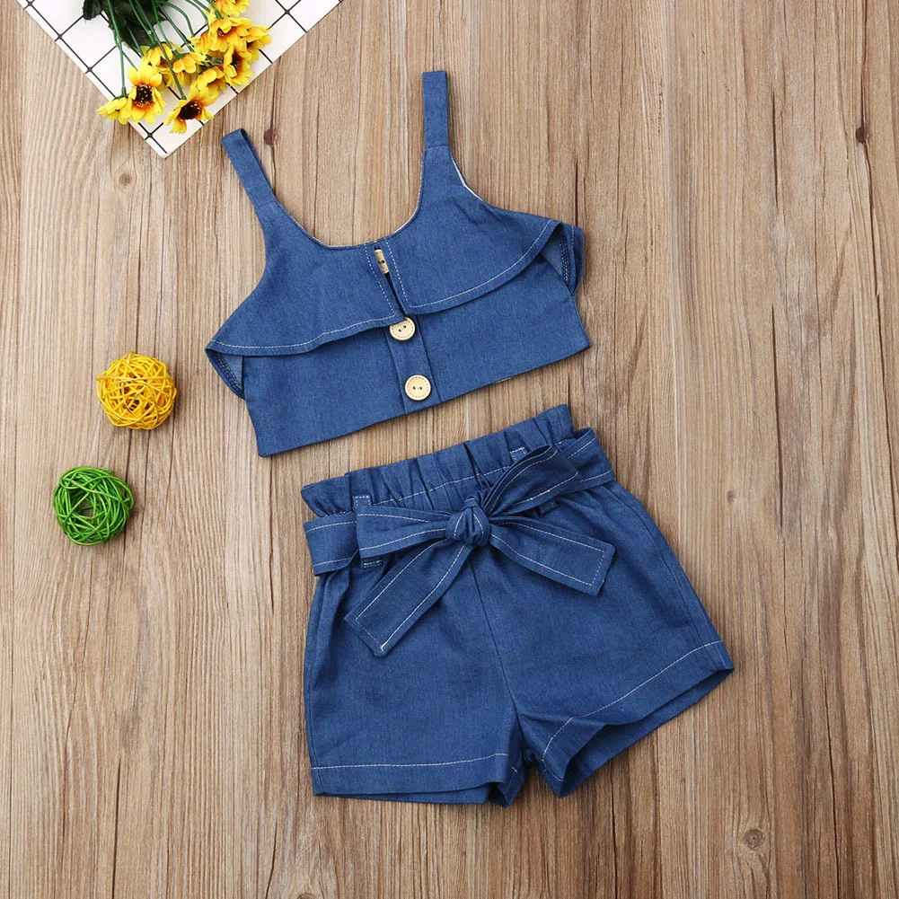 Saia com suspensório para meninas Roupa infantil divertida e charmosa. Conforto e estilo para brincar e passear. Compre a saia perfeita para sua filha! — foto 5
